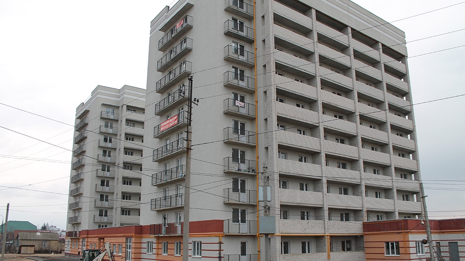 Два 10-этажных дома. Саратов